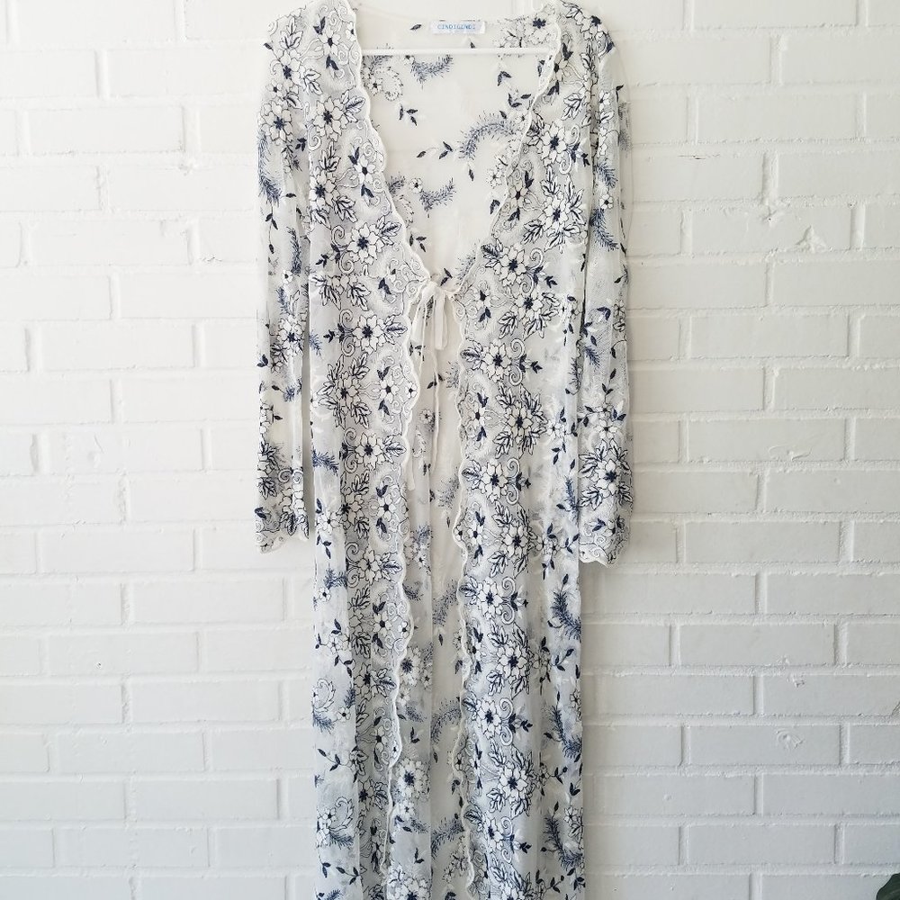 CINDI GINDI Embroidered Lace Floral Long Cardigan